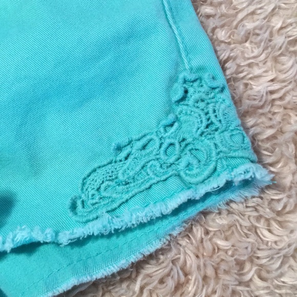 Carters shorts - Picture 2 of 3